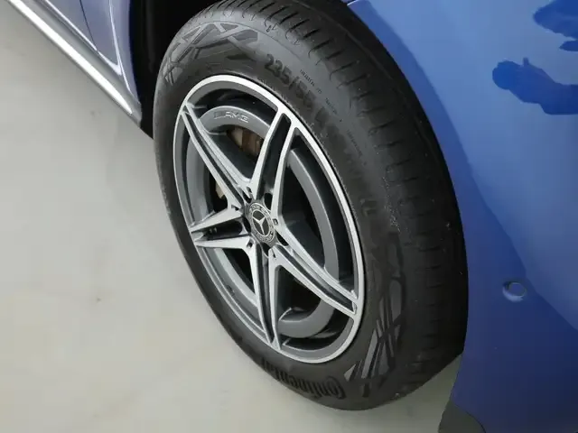 Mercedes-Benz EQC 400