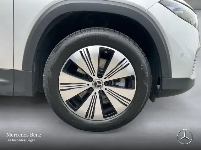 Mercedes-Benz EQB 250