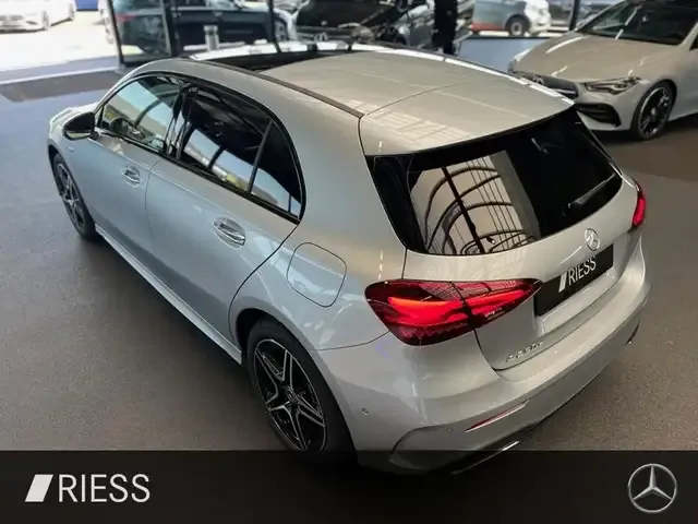 Mercedes-Benz A 250
