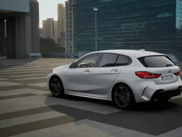 BMW 118