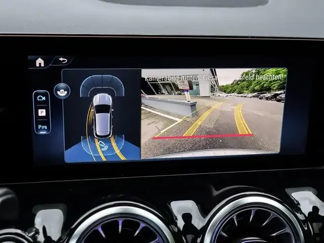 Mercedes-Benz GLA 180