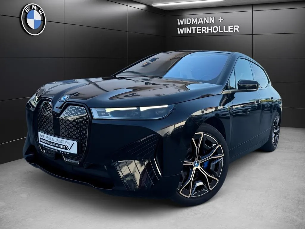 BMW iX