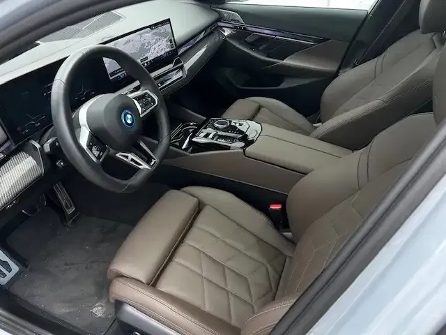 BMW i5
