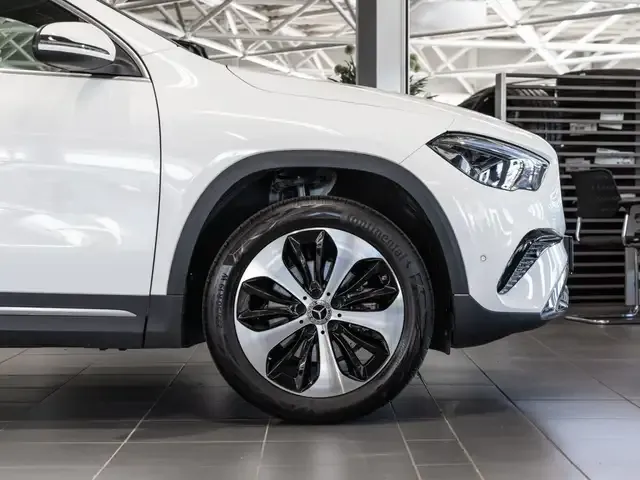 Mercedes-Benz GLA 180