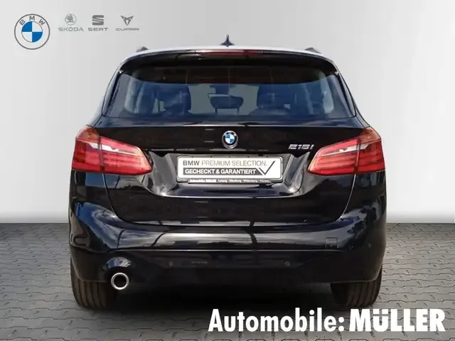BMW 218