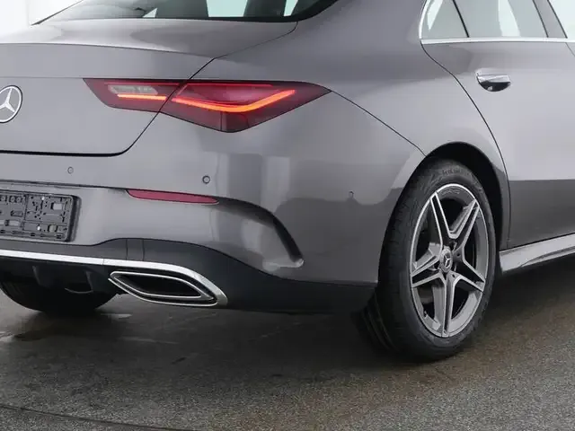Mercedes-Benz CLA 200