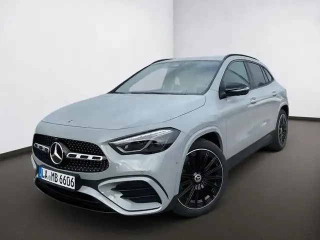 Mercedes-Benz GLA 200