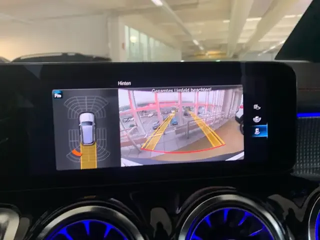 Mercedes-Benz EQB 250