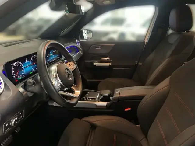 Mercedes-Benz EQB 250