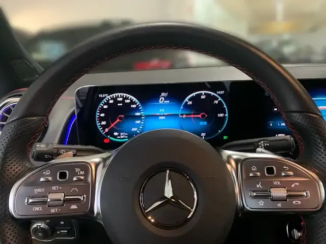 Mercedes-Benz EQB 250