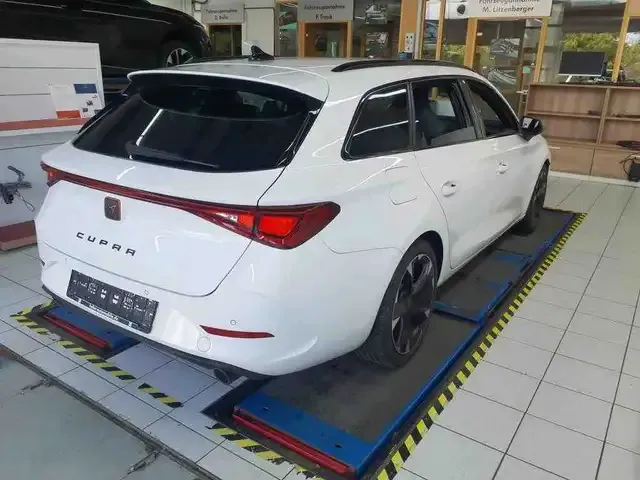 CUPRA Leon