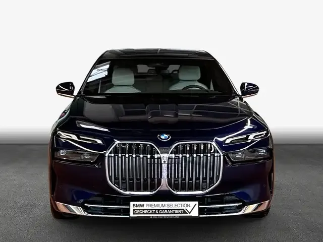 BMW 740