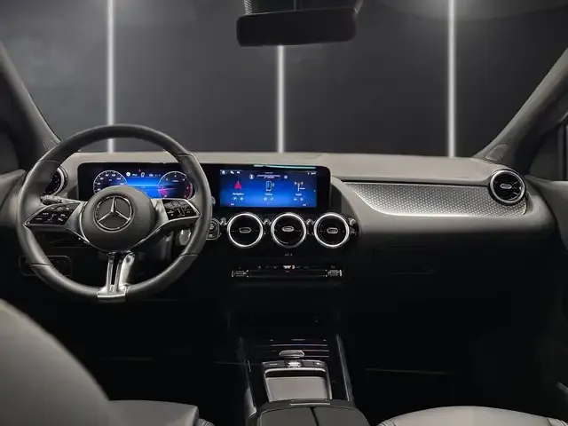 Mercedes-Benz GLA 220