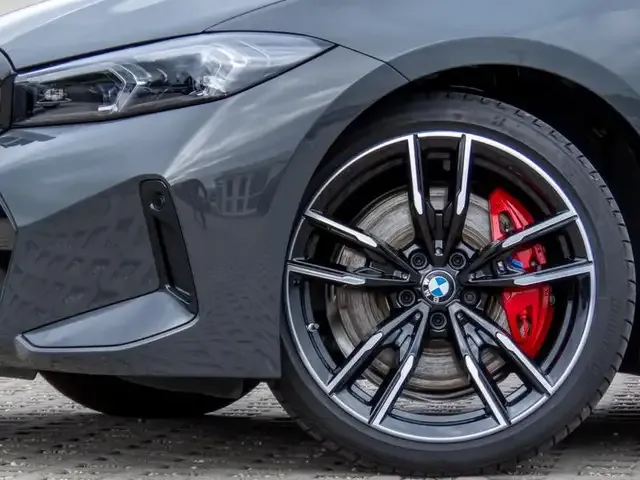 BMW 340