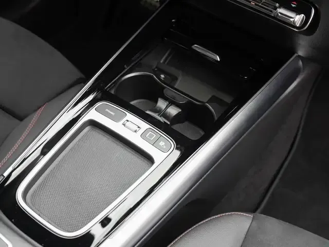 Mercedes-Benz EQA 300