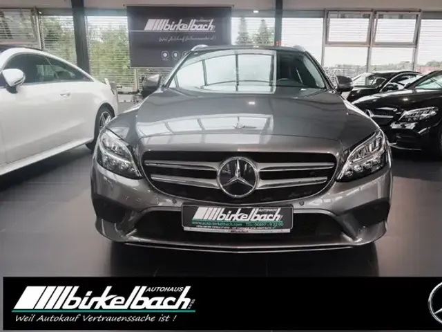 Mercedes-Benz C 180