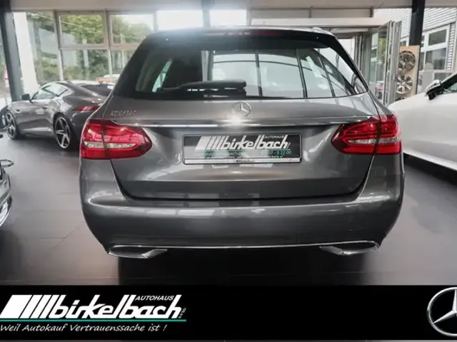Mercedes-Benz C 180