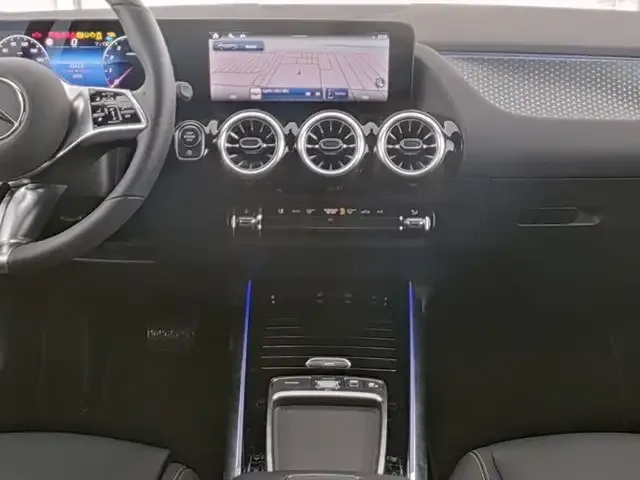 Mercedes-Benz GLA 180