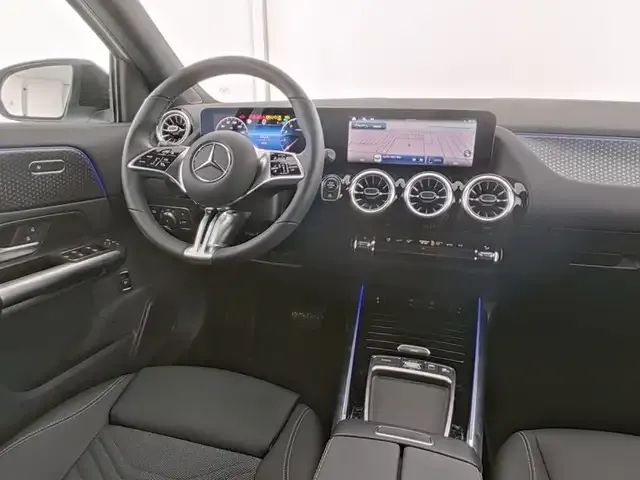 Mercedes-Benz GLA 180