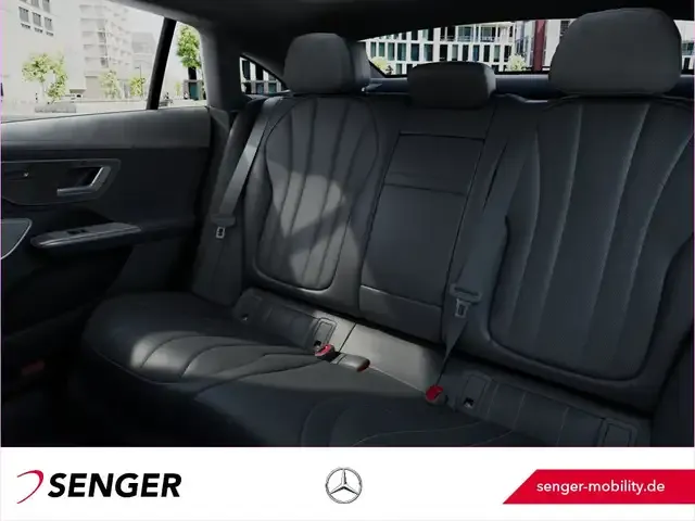 Mercedes-Benz EQE 300