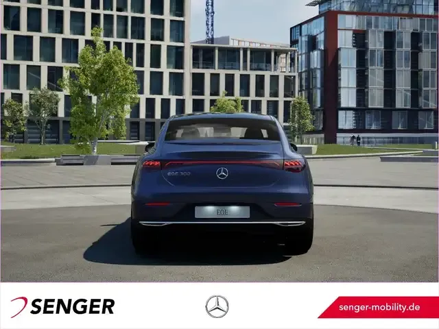 Mercedes-Benz EQE 300