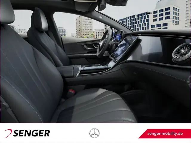 Mercedes-Benz EQE 300