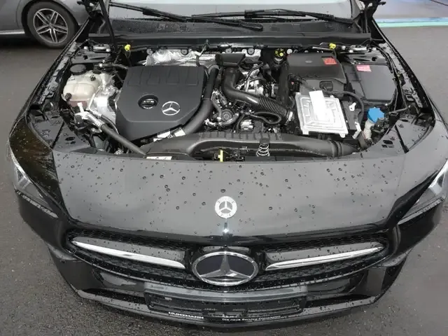Mercedes-Benz CLA 200