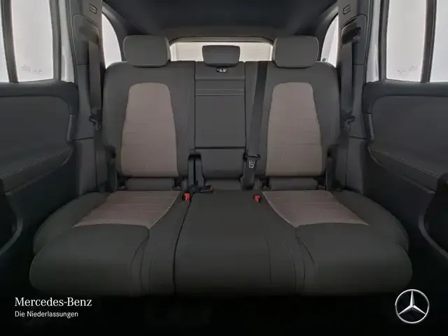 Mercedes-Benz EQB 300