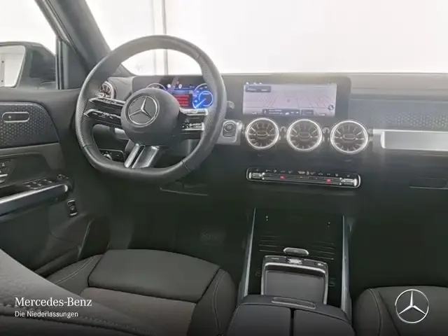 Mercedes-Benz EQB 300