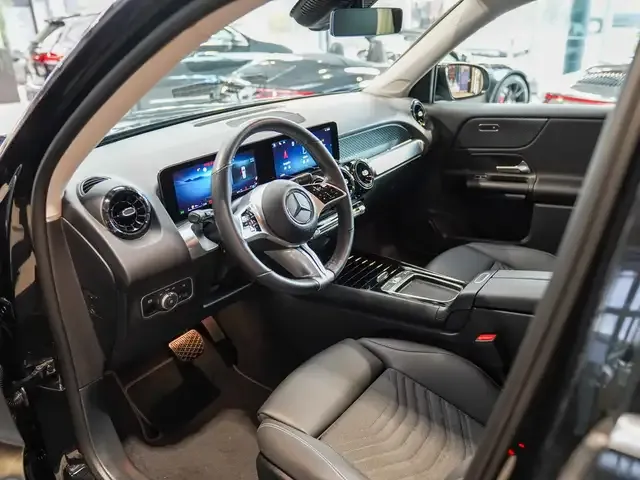 Mercedes-Benz GLB 200