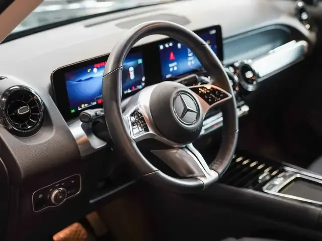 Mercedes-Benz GLB 200