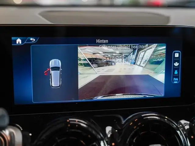 Mercedes-Benz GLB 200