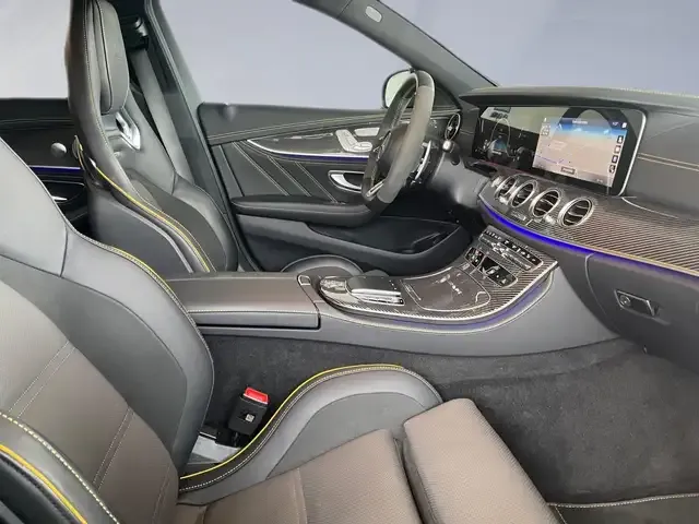 Mercedes-Benz E 63 AMG
