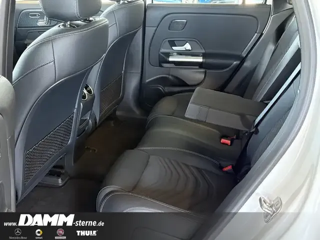 Mercedes-Benz EQA 300