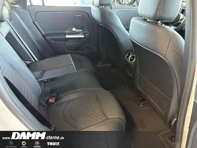 Mercedes-Benz EQA 300