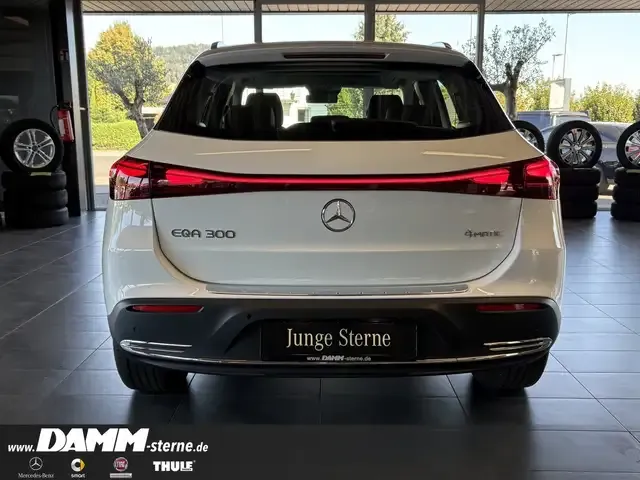 Mercedes-Benz EQA 300