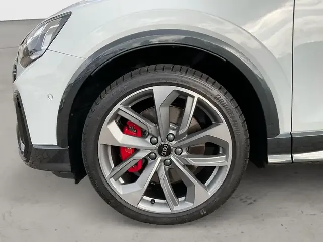 Audi SQ2