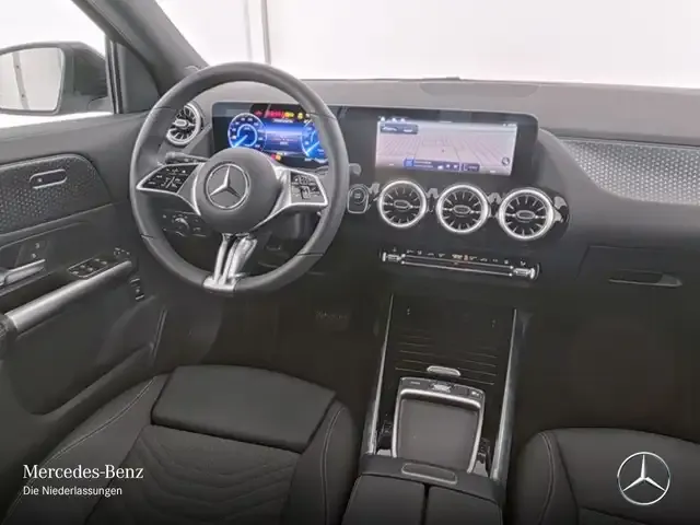 Mercedes-Benz EQA 300