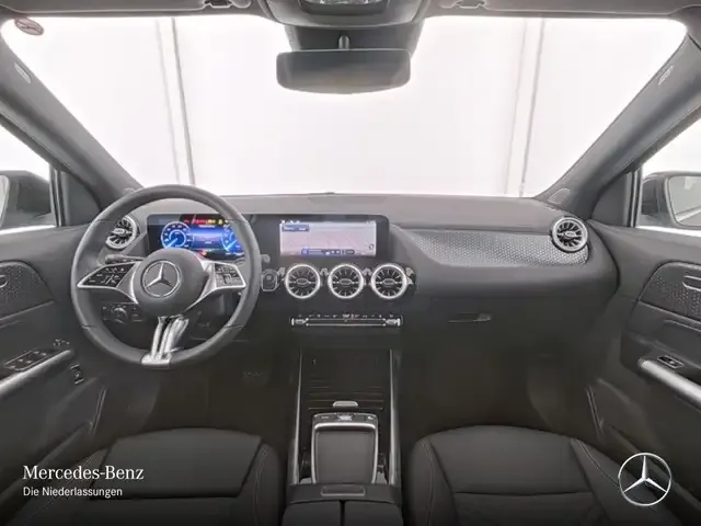 Mercedes-Benz EQA 300