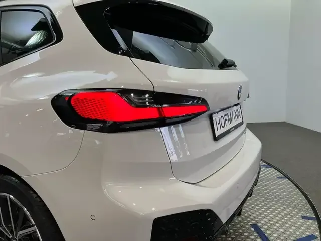 BMW 223