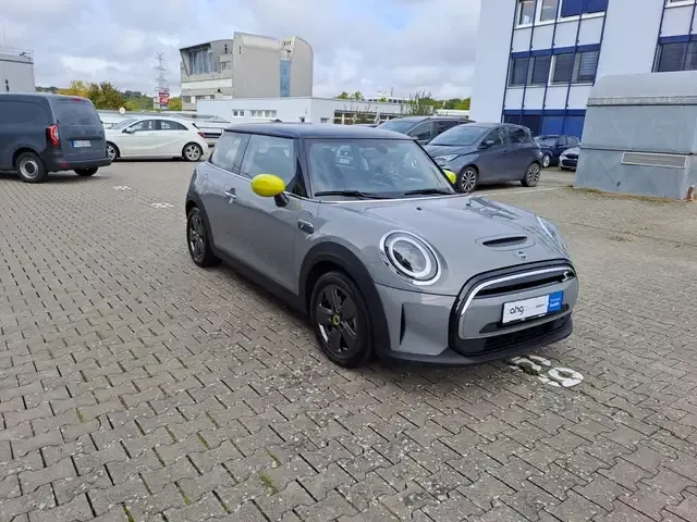 MINI Cooper SE