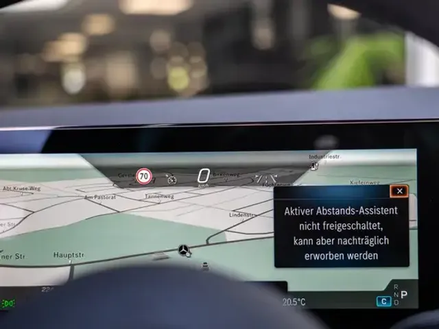 Mercedes-Benz EQA 300