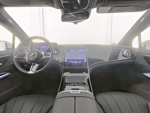 Mercedes-Benz EQE 300