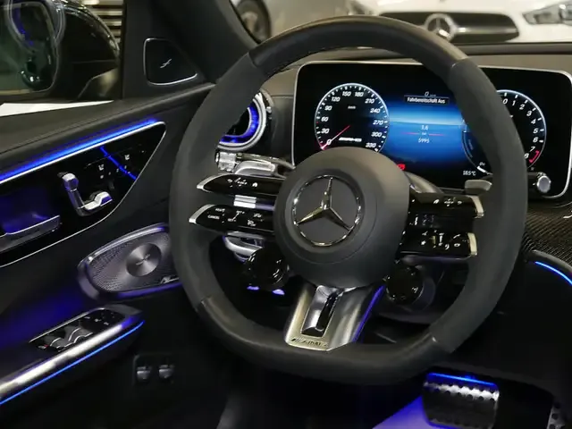 Mercedes-Benz C 63 AMG