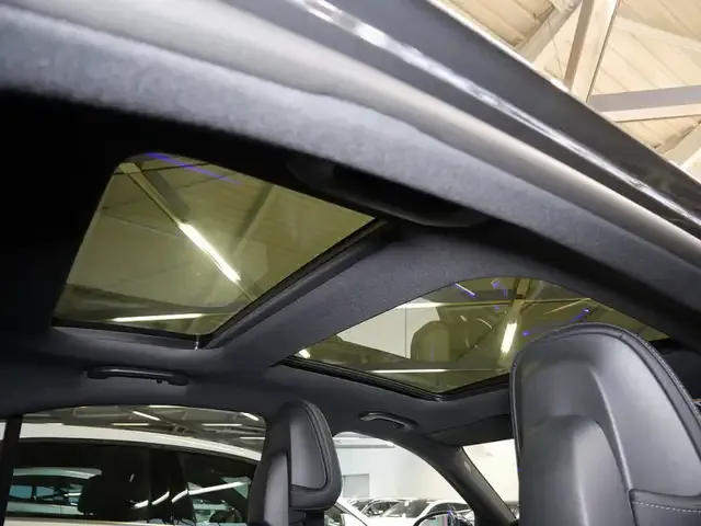 Mercedes-Benz C 63 AMG