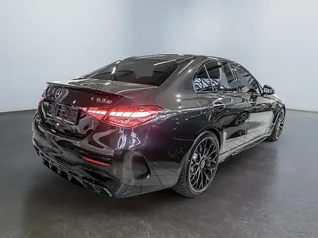 Mercedes-Benz C 63 AMG
