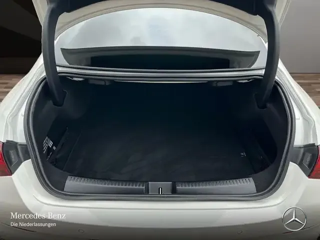 Mercedes-Benz CLA 220