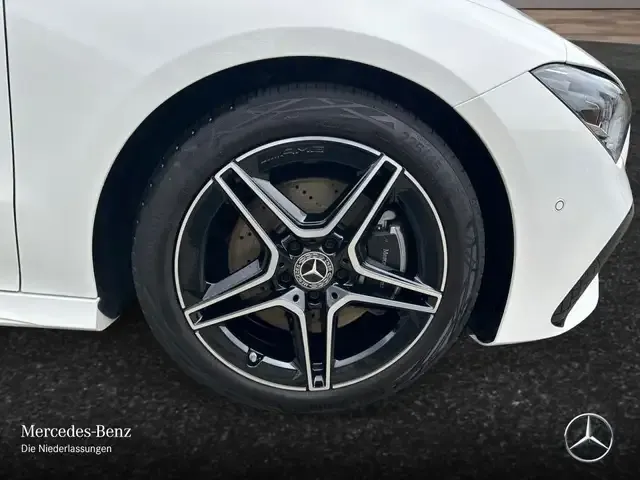 Mercedes-Benz CLA 220