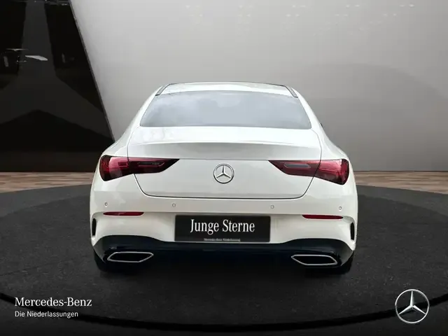 Mercedes-Benz CLA 220