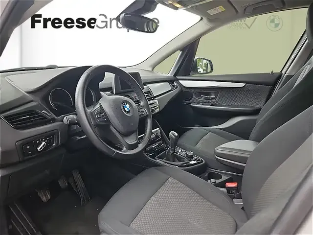 BMW 216